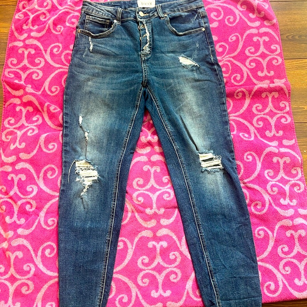 tricot button fly distressed skinny jeans. Size 9.